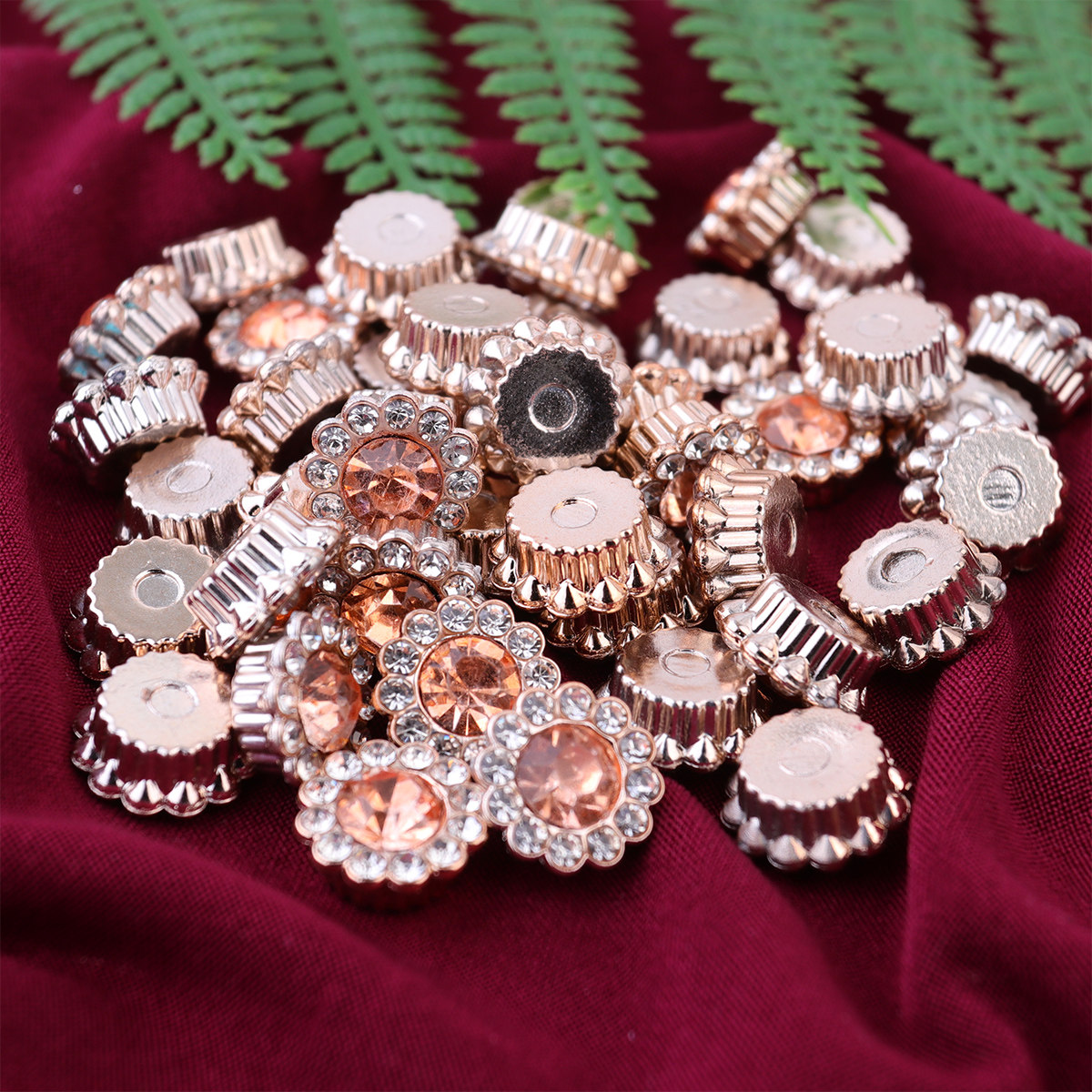 50 Pezzi di Decorazioni a Form - Embellishment Glue Craft recensione e prezzo
